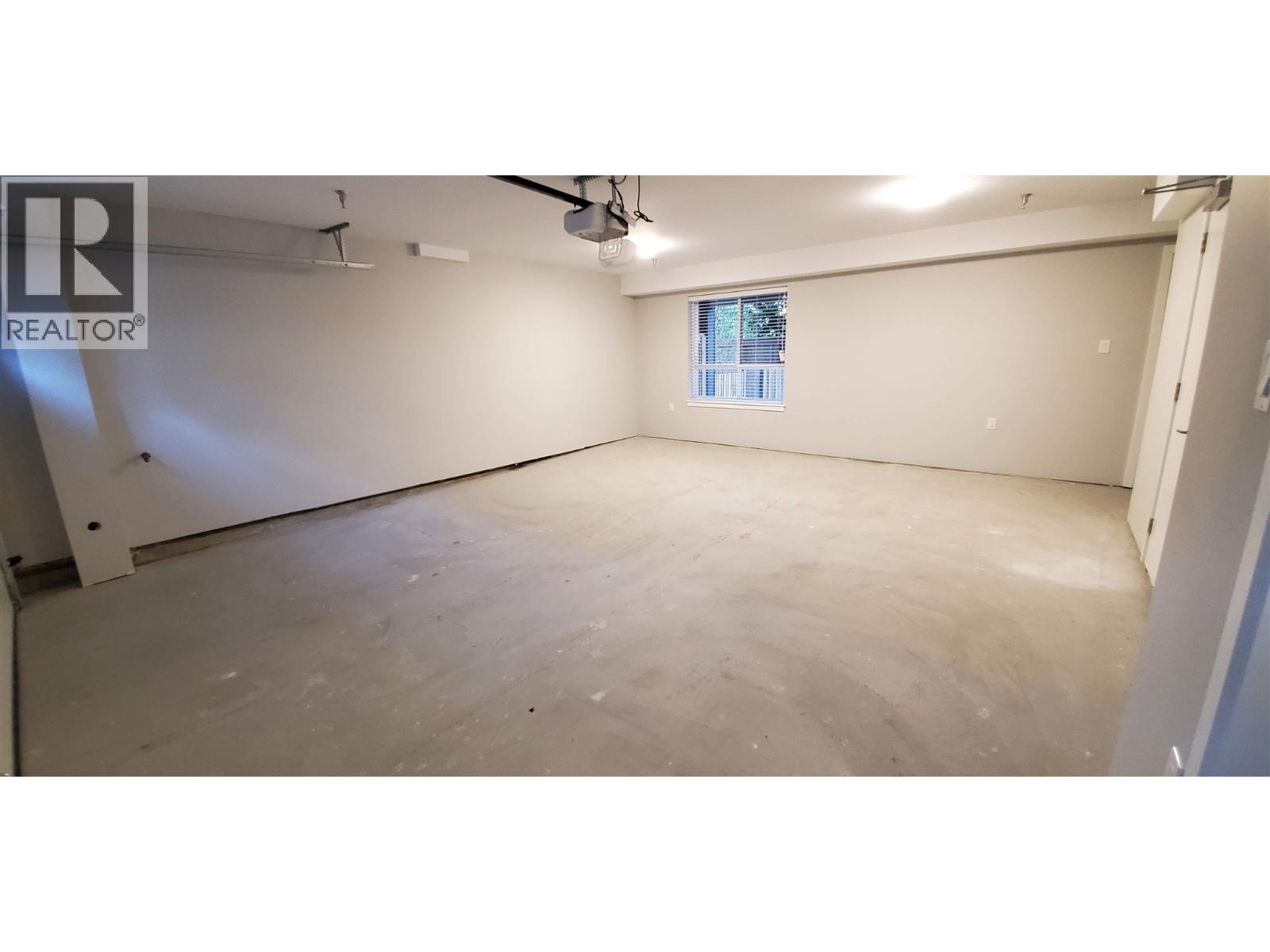 1X 430 DUNCAN, New Westminster