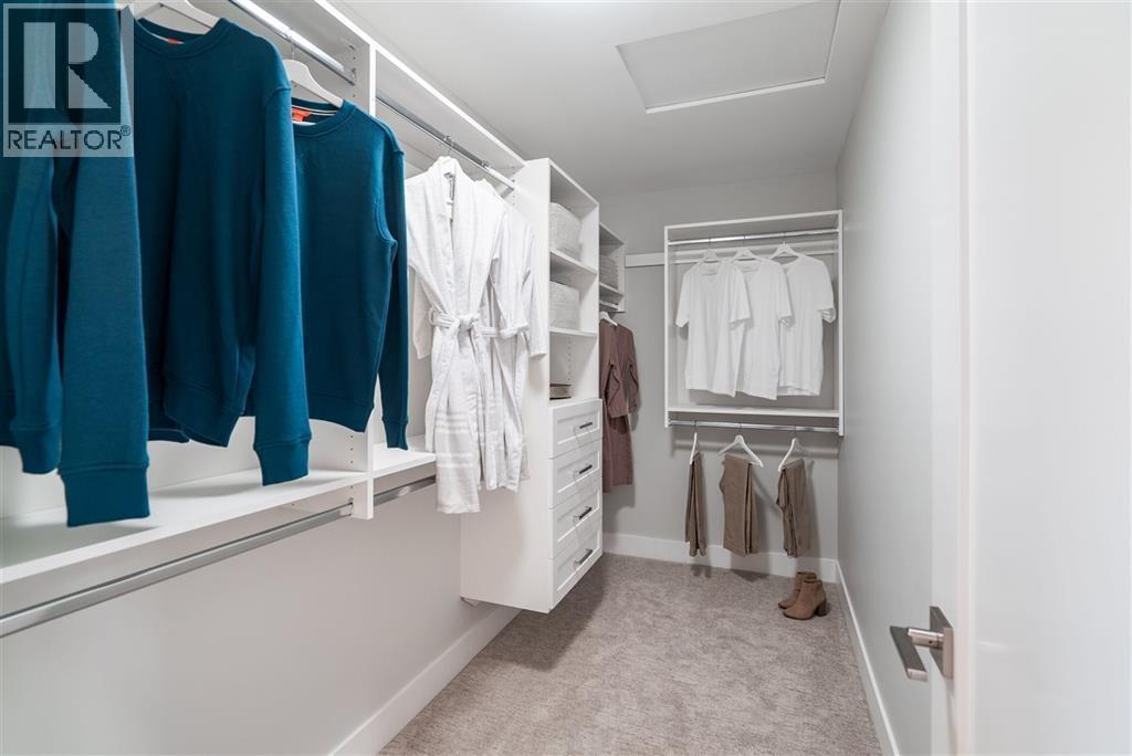 1X 430 DUNCAN, New Westminster