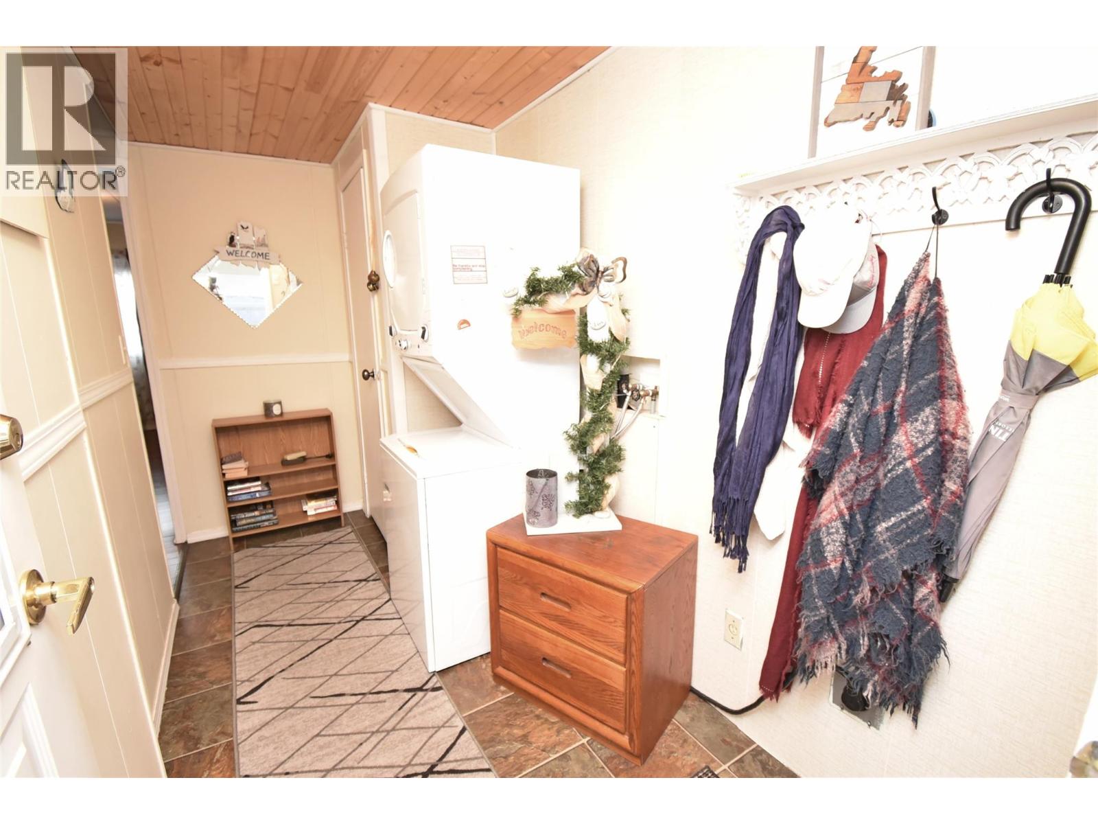 578 Guildford Court, Vernon