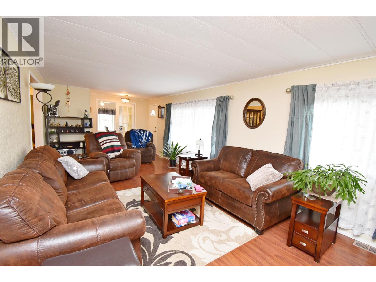 578 Guildford Court, Vernon