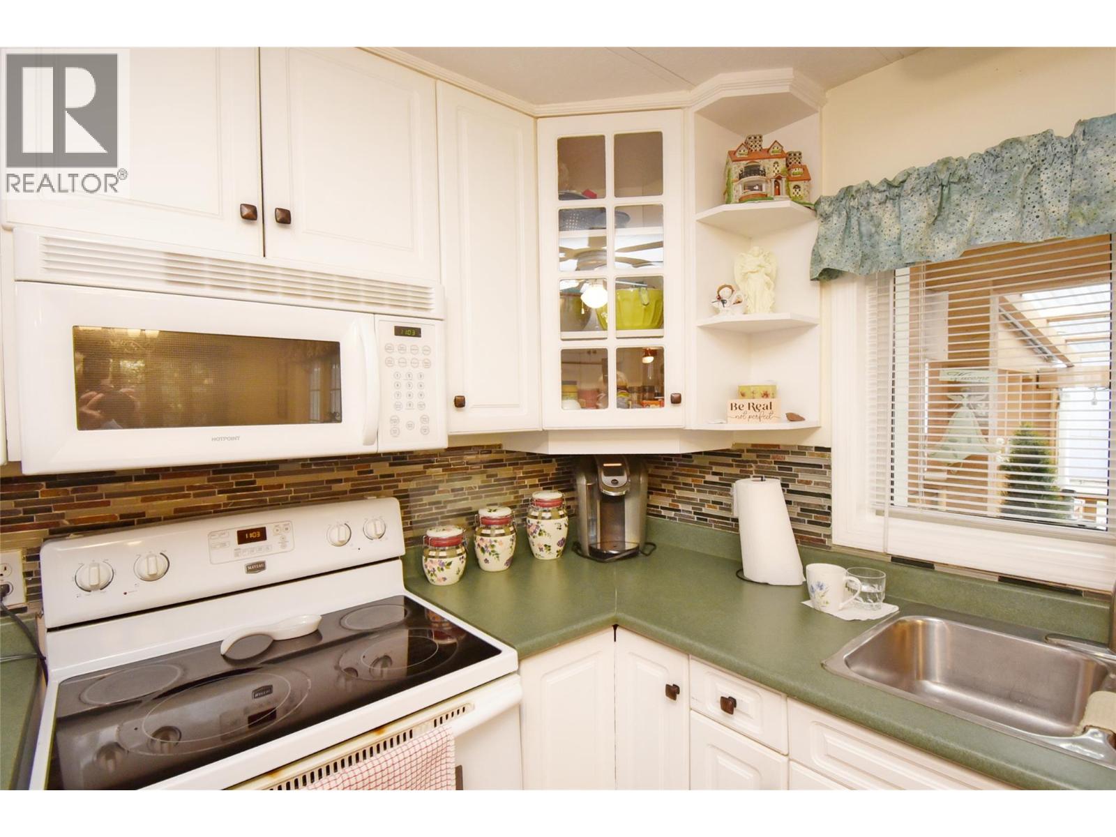 578 Guildford Court, Vernon