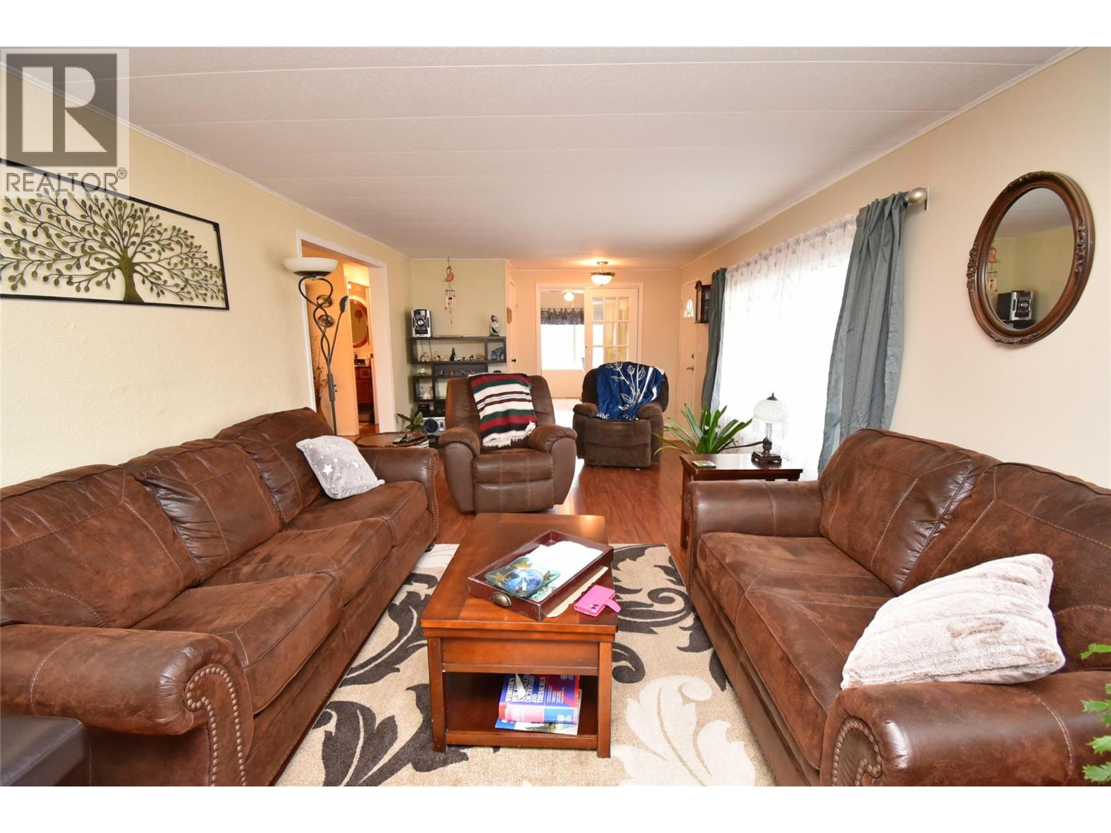 578 Guildford Court, Vernon