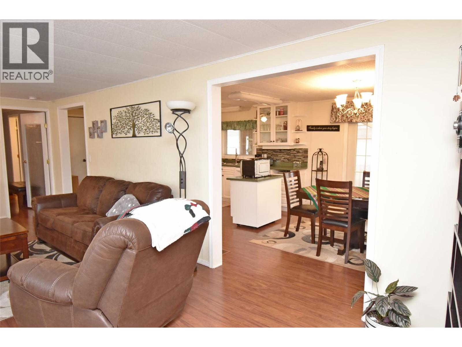 578 Guildford Court, Vernon