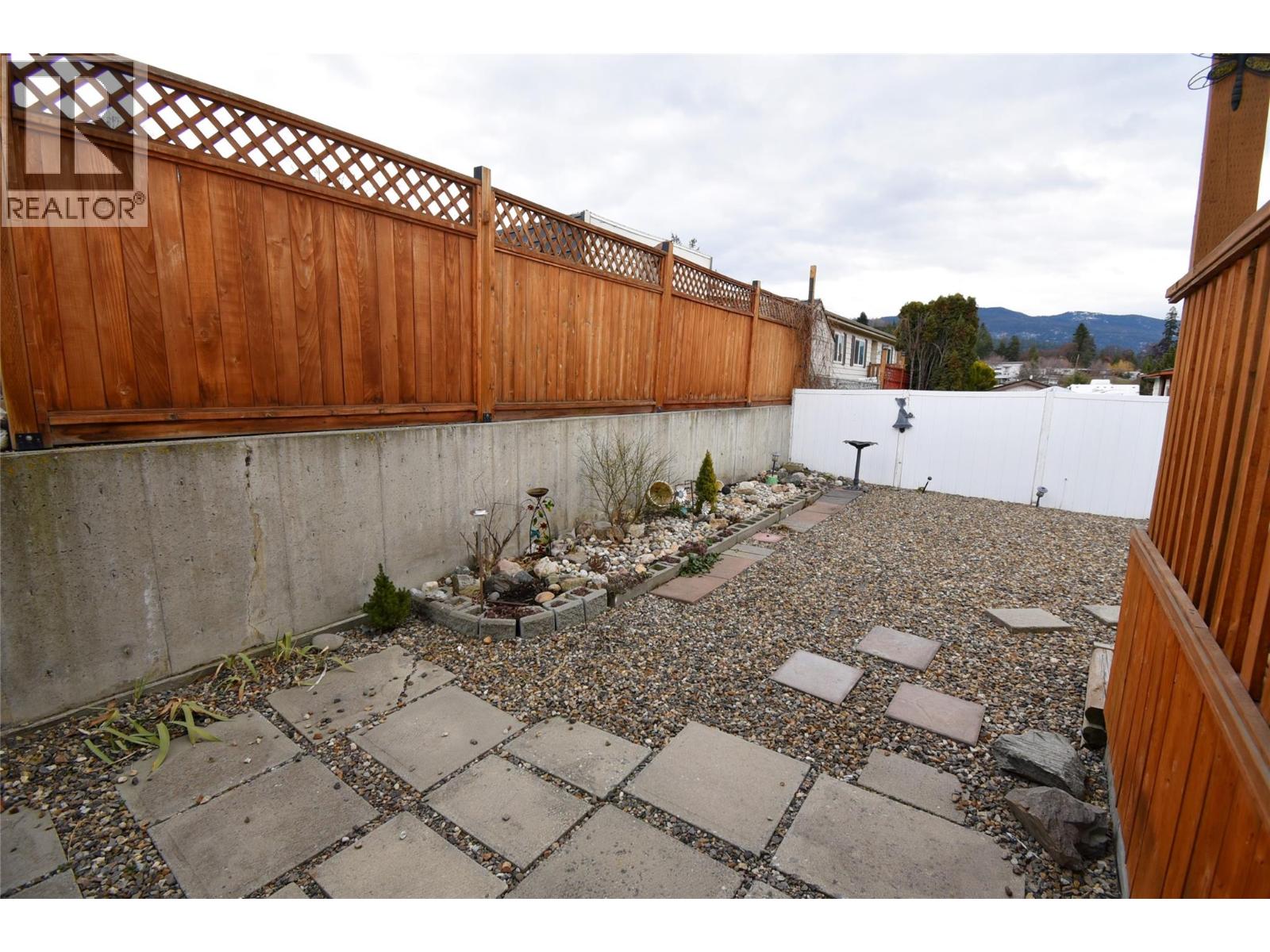 578 Guildford Court, Vernon