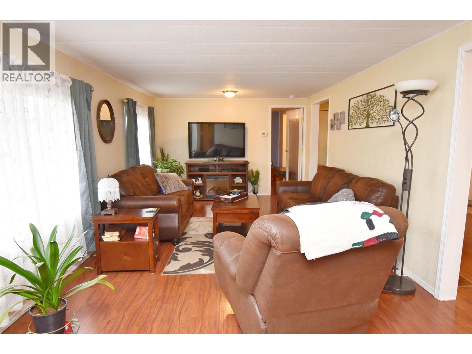 578 Guildford Court, Vernon