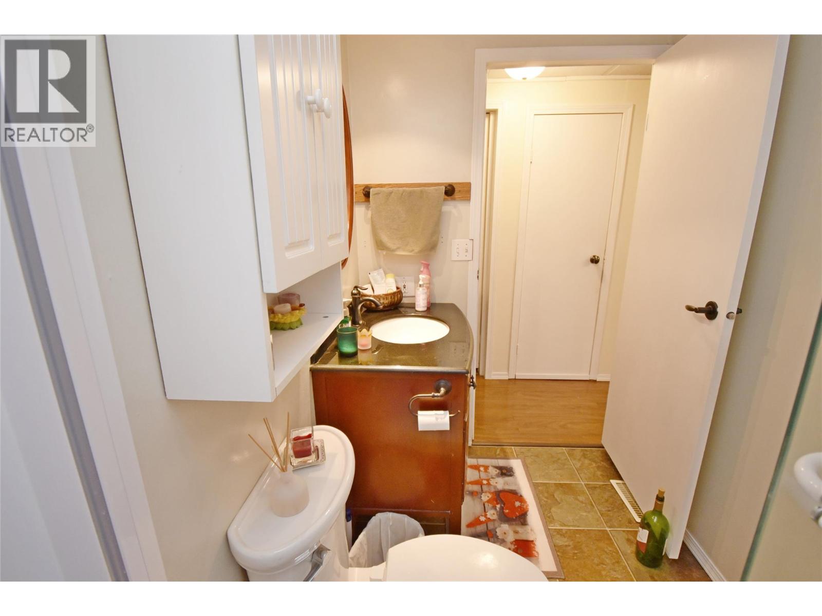 578 Guildford Court, Vernon