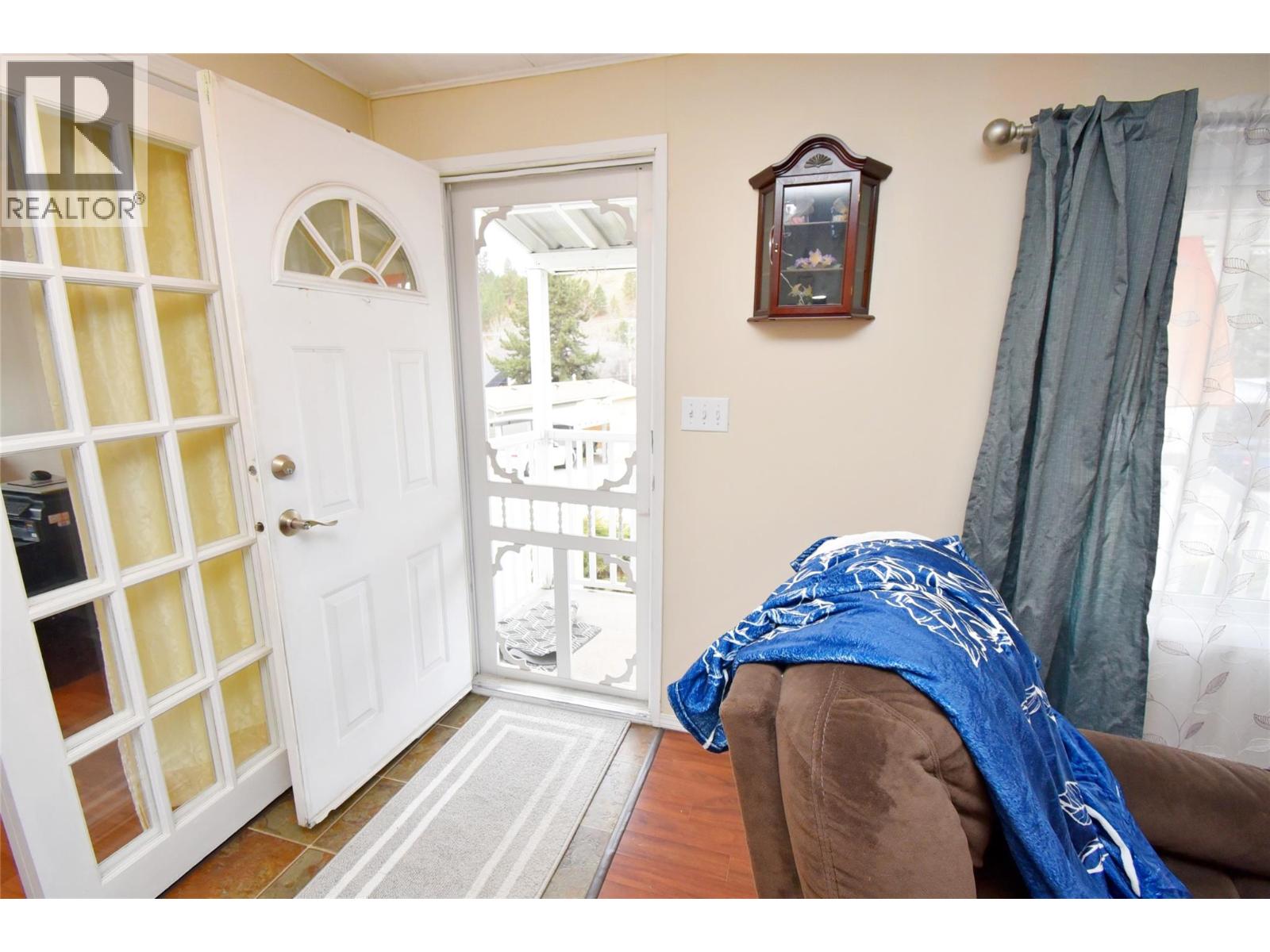 578 Guildford Court, Vernon