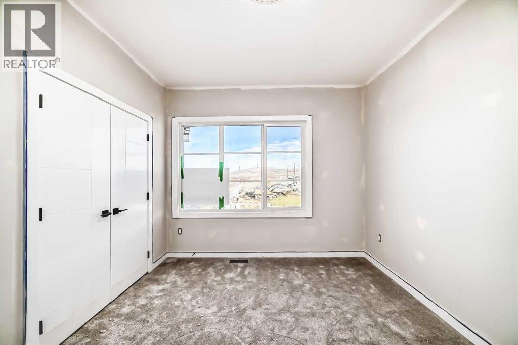 
          524 Heritage Boulevard
            <br/>
            <span>Cochrane</span>
            , 
            <span>AB</span>
             <span>T4C2J8</span>
         - Photo 34