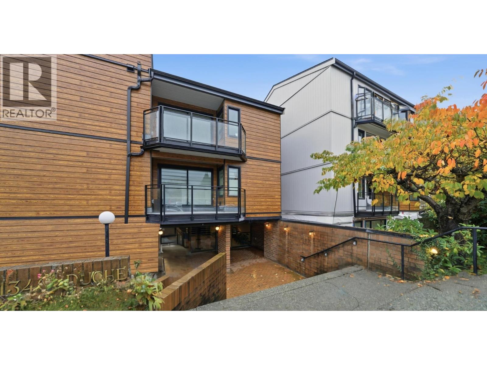 406 1340 DUCHESS AVENUE, West Vancouver