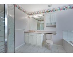 6103 190 Street, Surrey, BC V3S8A4 Photo 17