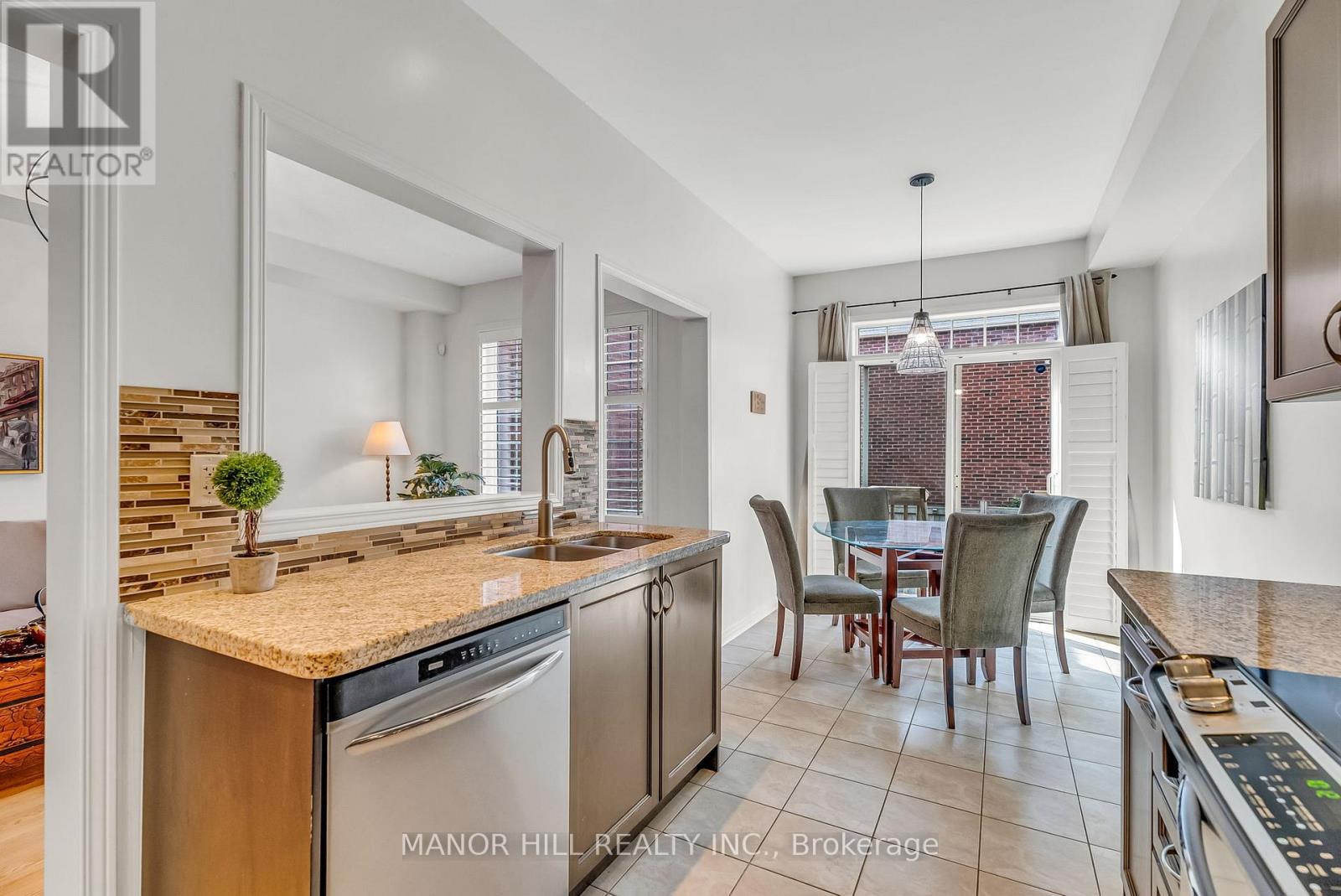 Single Family House for Sale in  BIG HILL CRESCENT Vaughan (Patterson) 