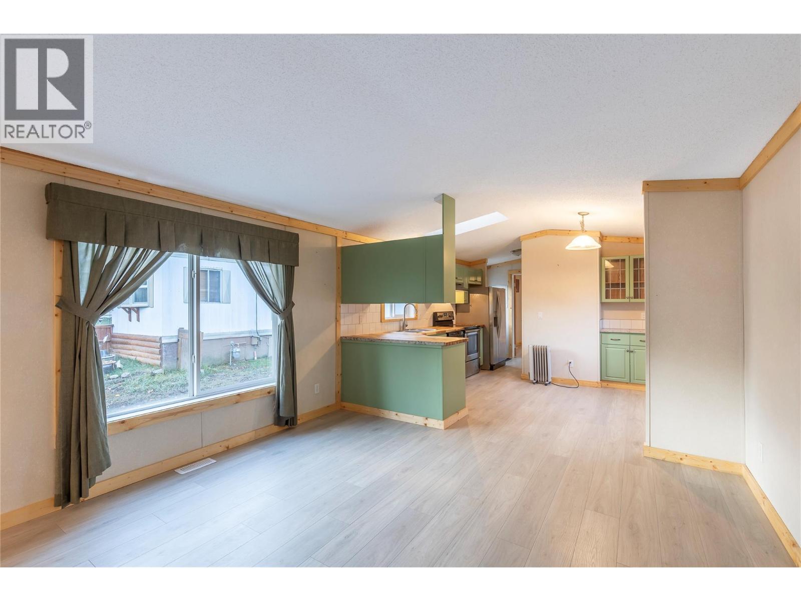 51 6588 97A Highway, Enderby