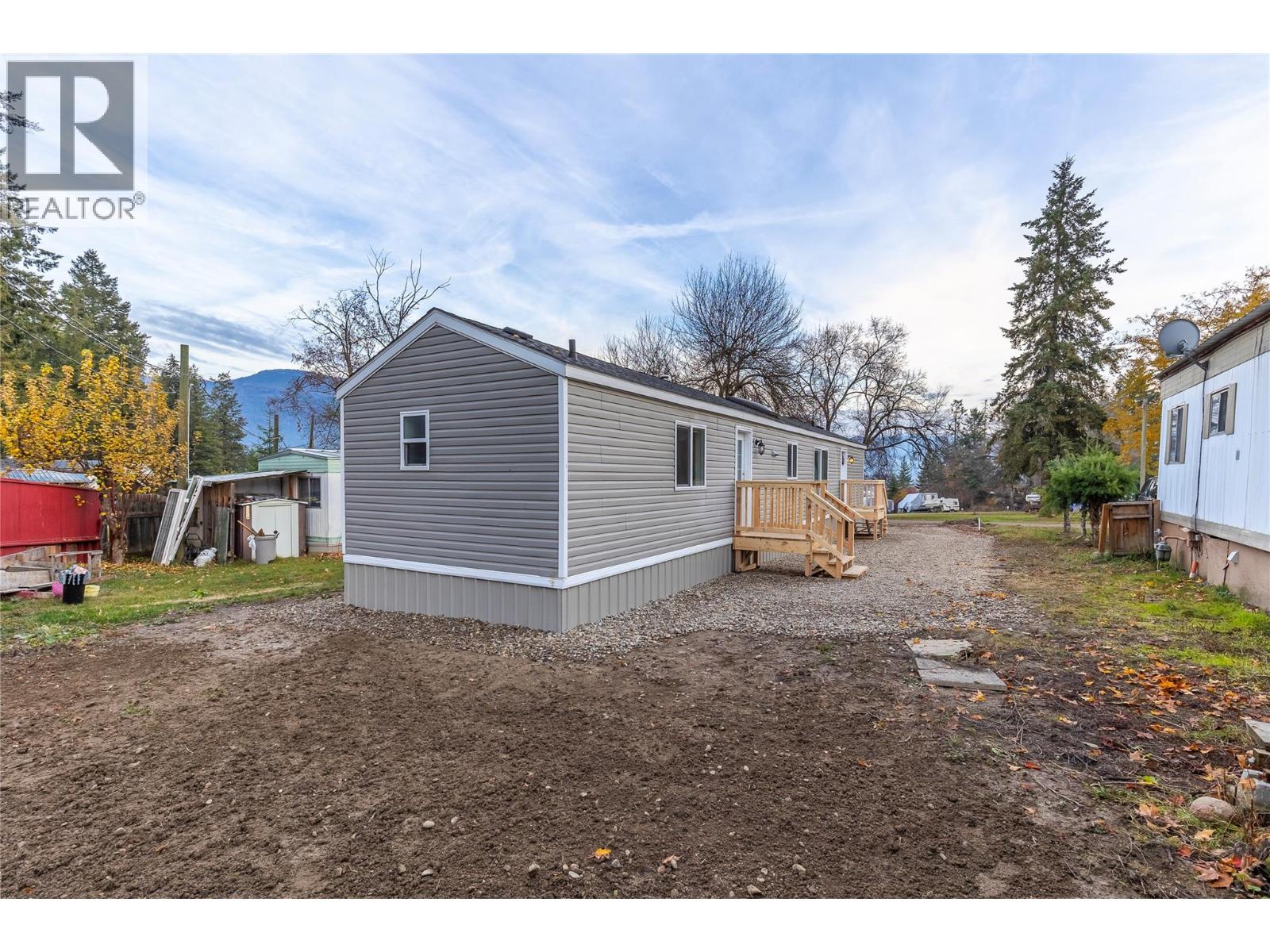 51 6588 97A Highway, Enderby