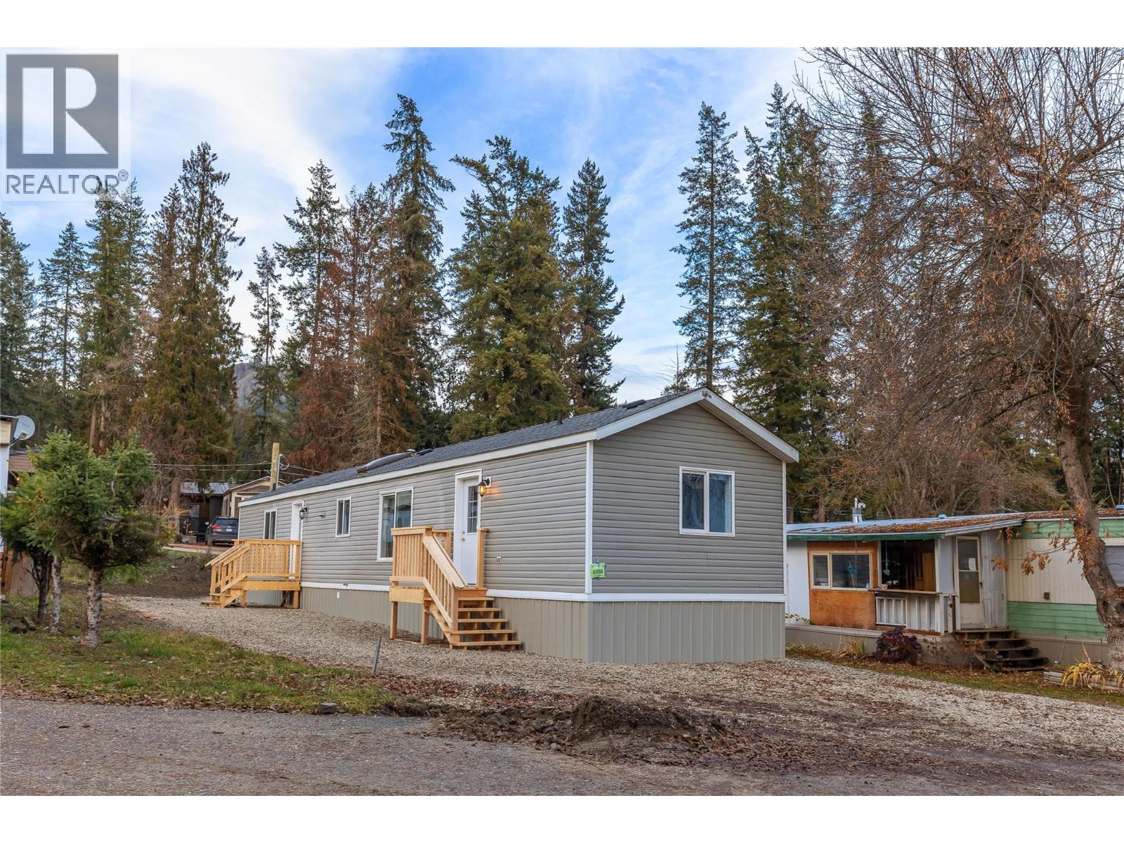 51 6588 97A Highway, Enderby