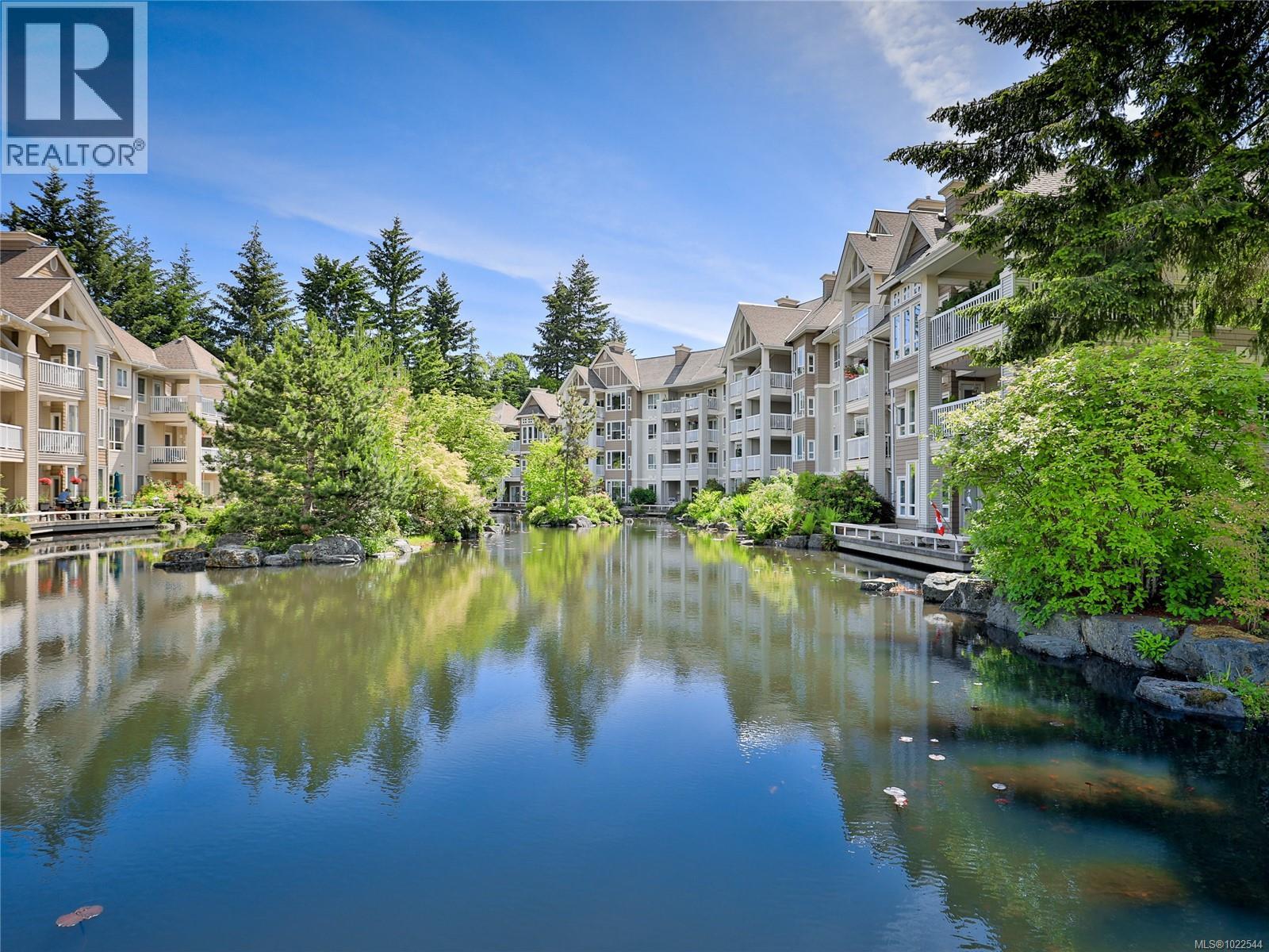 307 5620 Edgewater Lane, Nanaimo