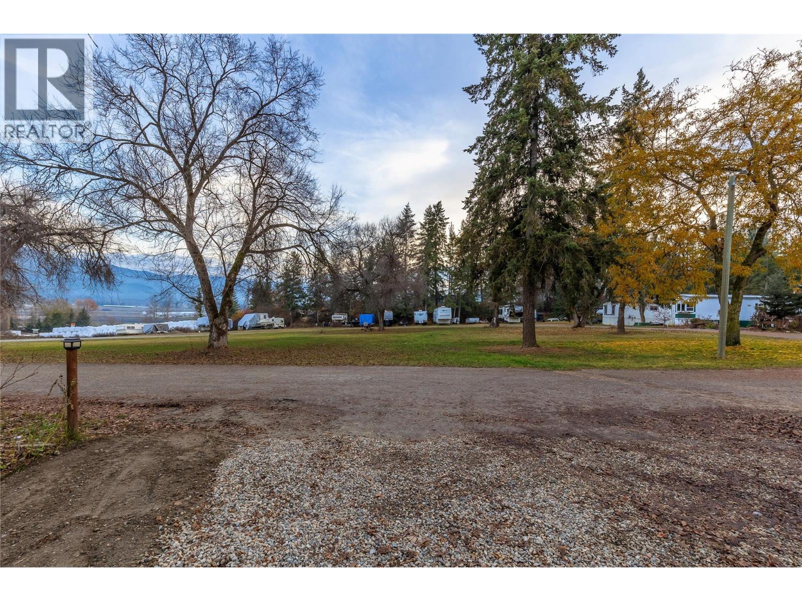 51 6588 97A Highway, Enderby