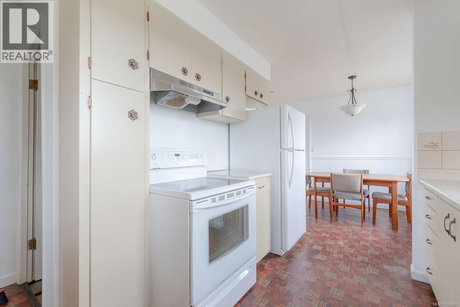 1986 Quadra Ave, Nanaimo