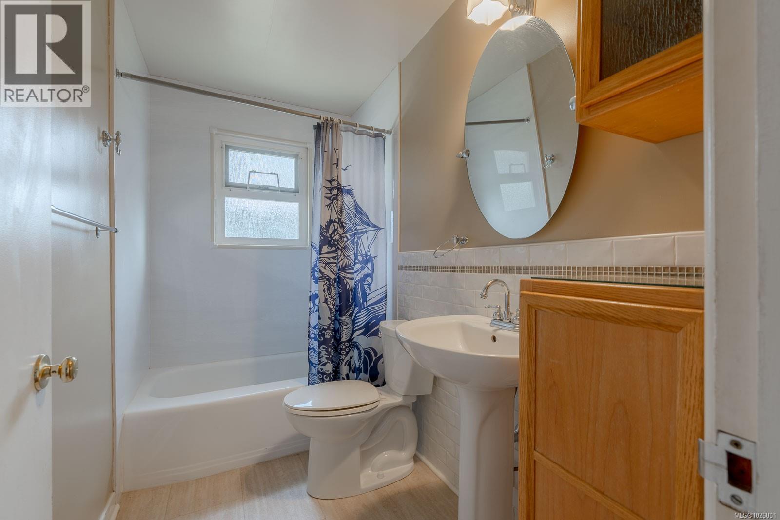 1986 Quadra Ave, Nanaimo