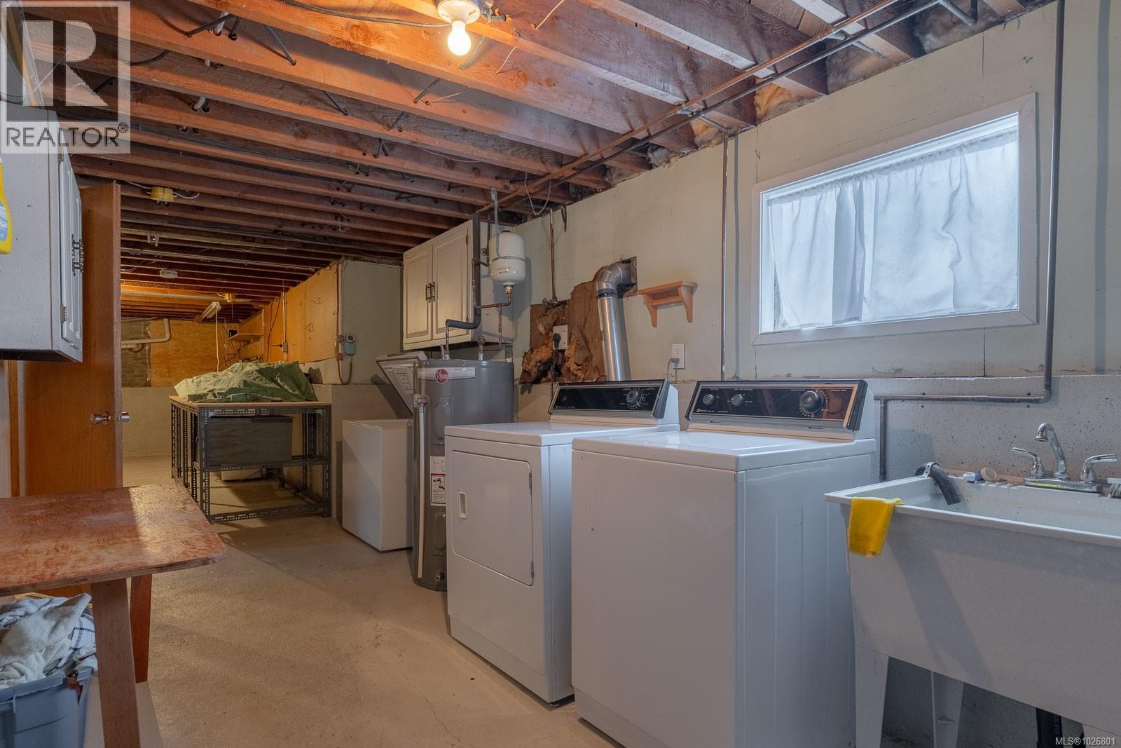 1986 Quadra Ave, Nanaimo