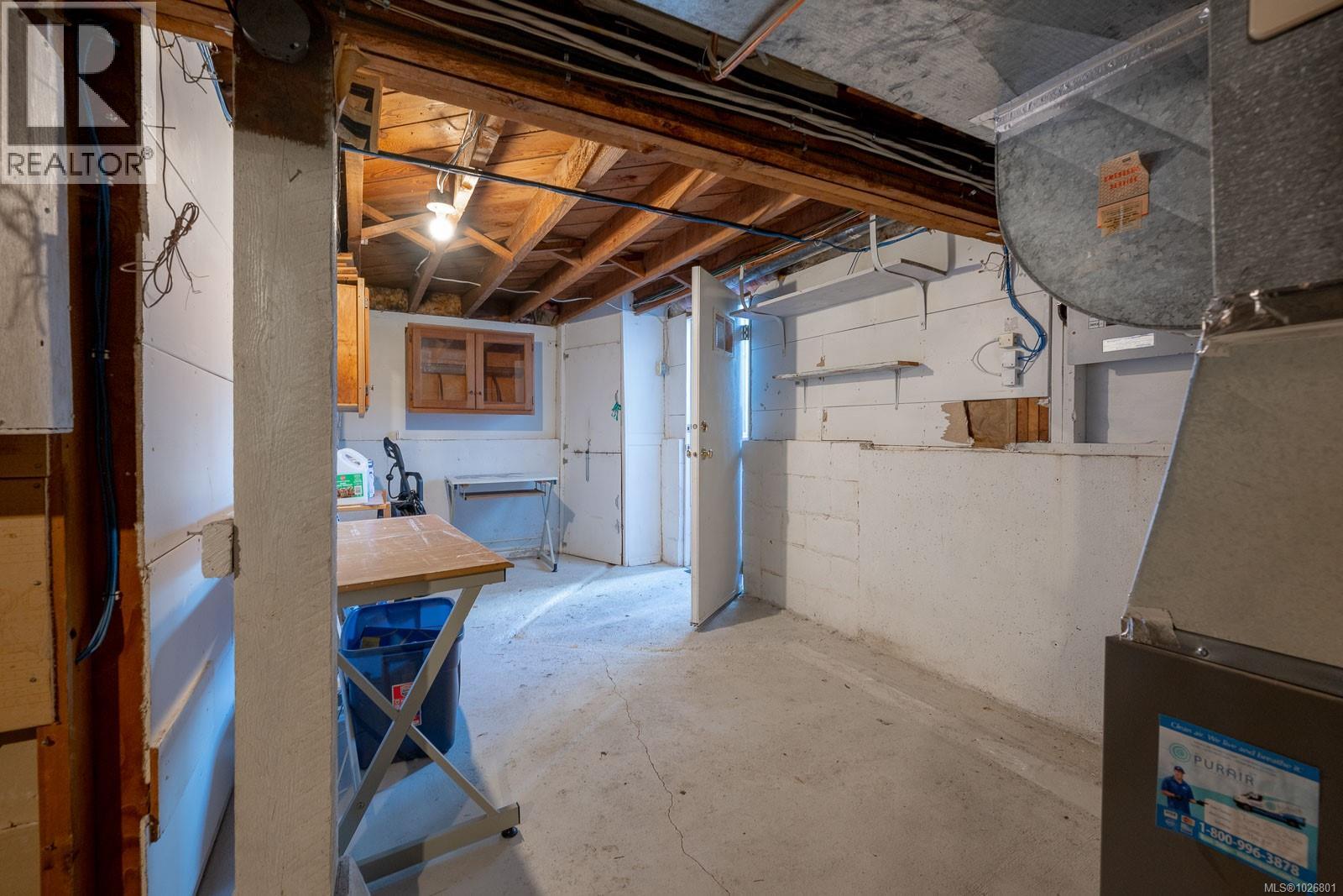 1986 Quadra Ave, Nanaimo