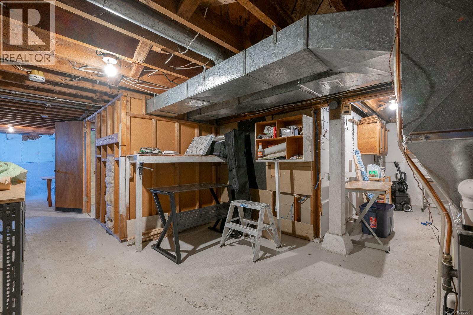 1986 Quadra Ave, Nanaimo