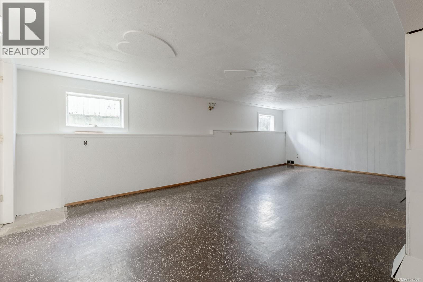 1986 Quadra Ave, Nanaimo