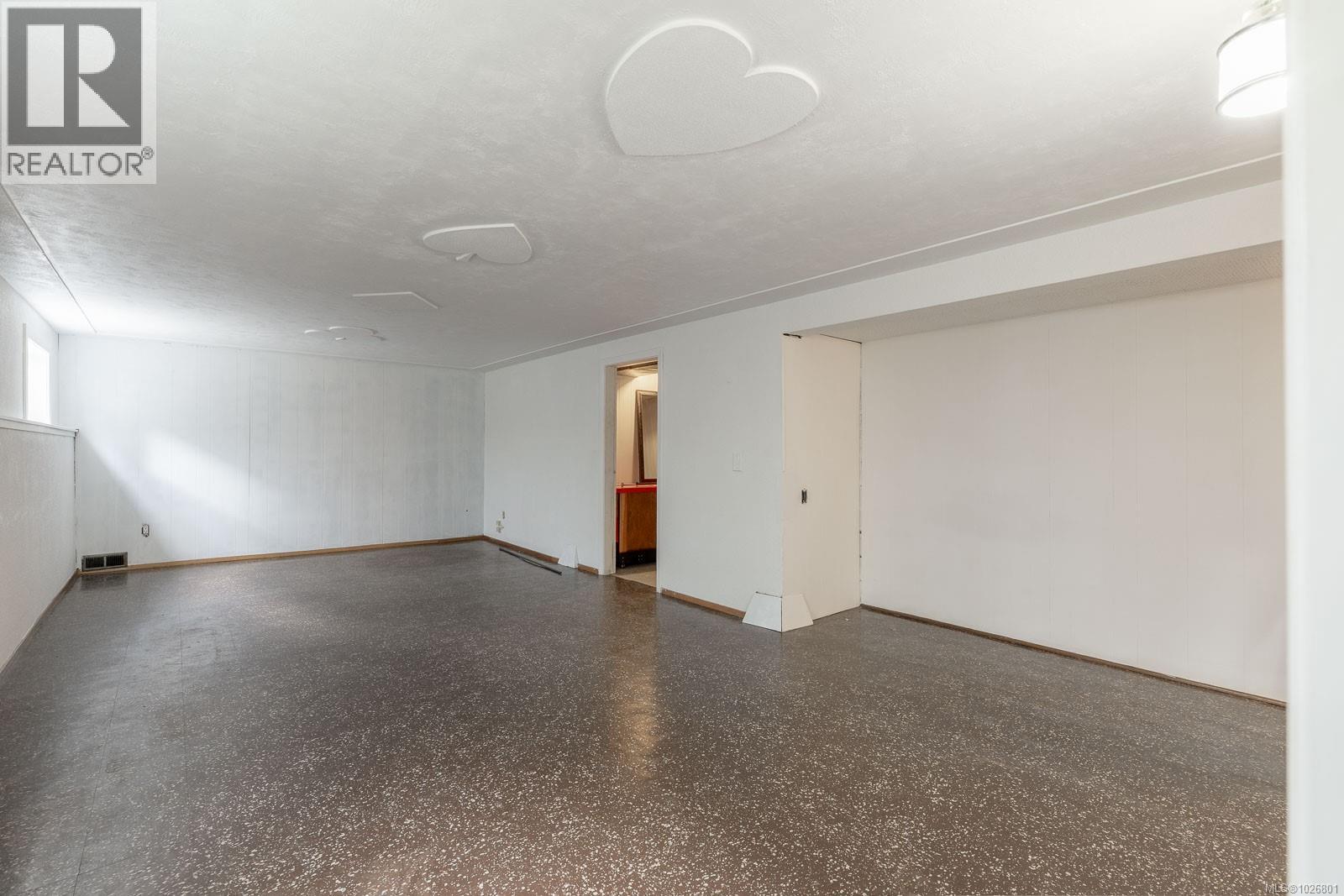 1986 Quadra Ave, Nanaimo