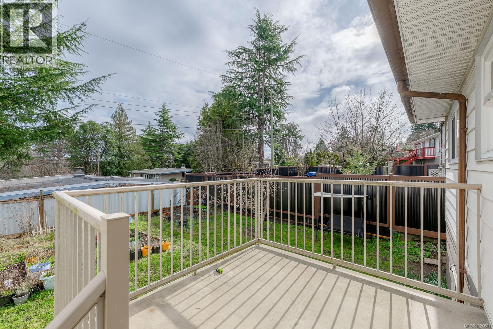 1986 Quadra Ave, Nanaimo