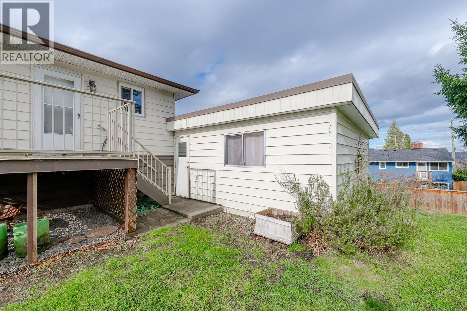 1986 Quadra Ave, Nanaimo