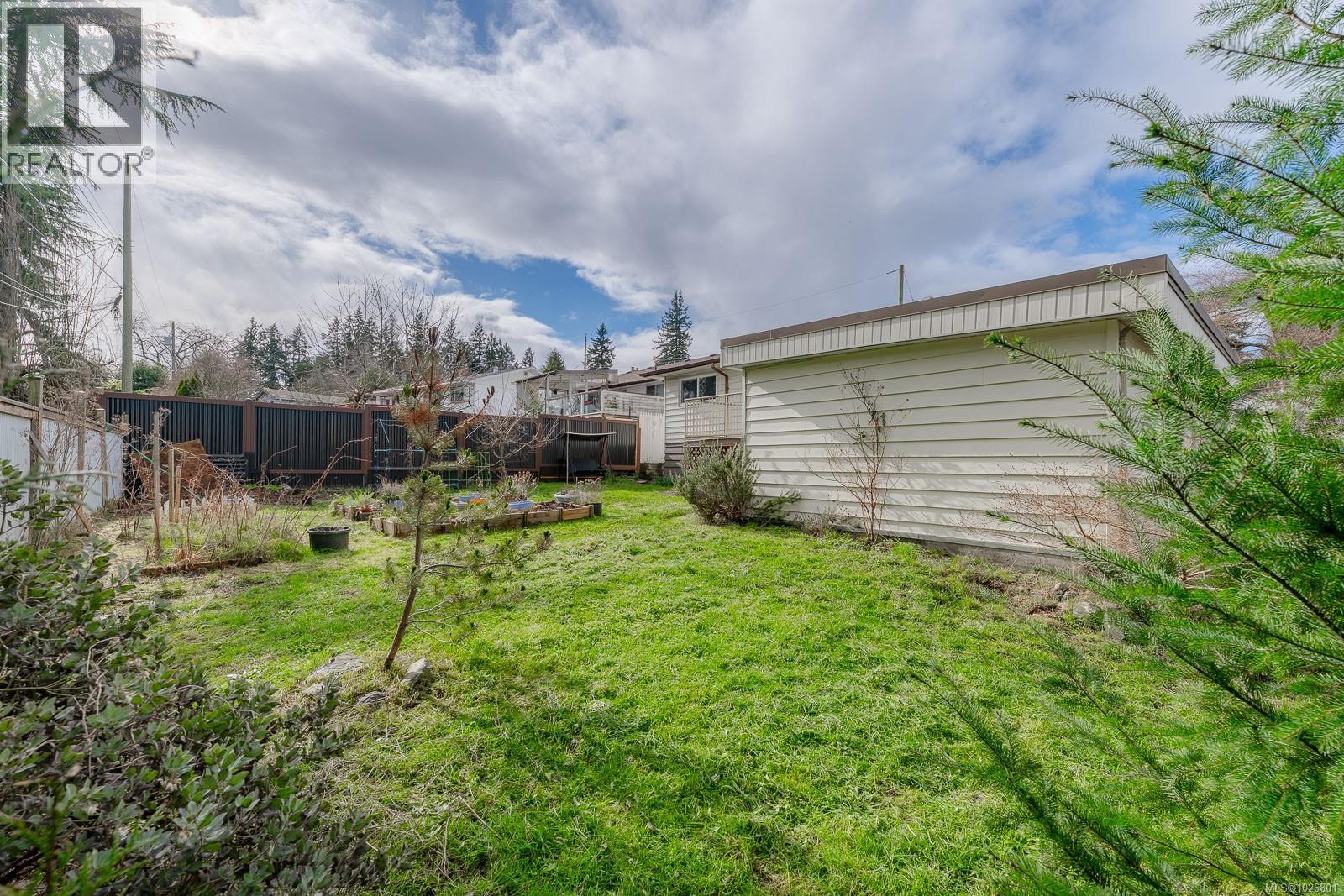 1986 Quadra Ave, Nanaimo