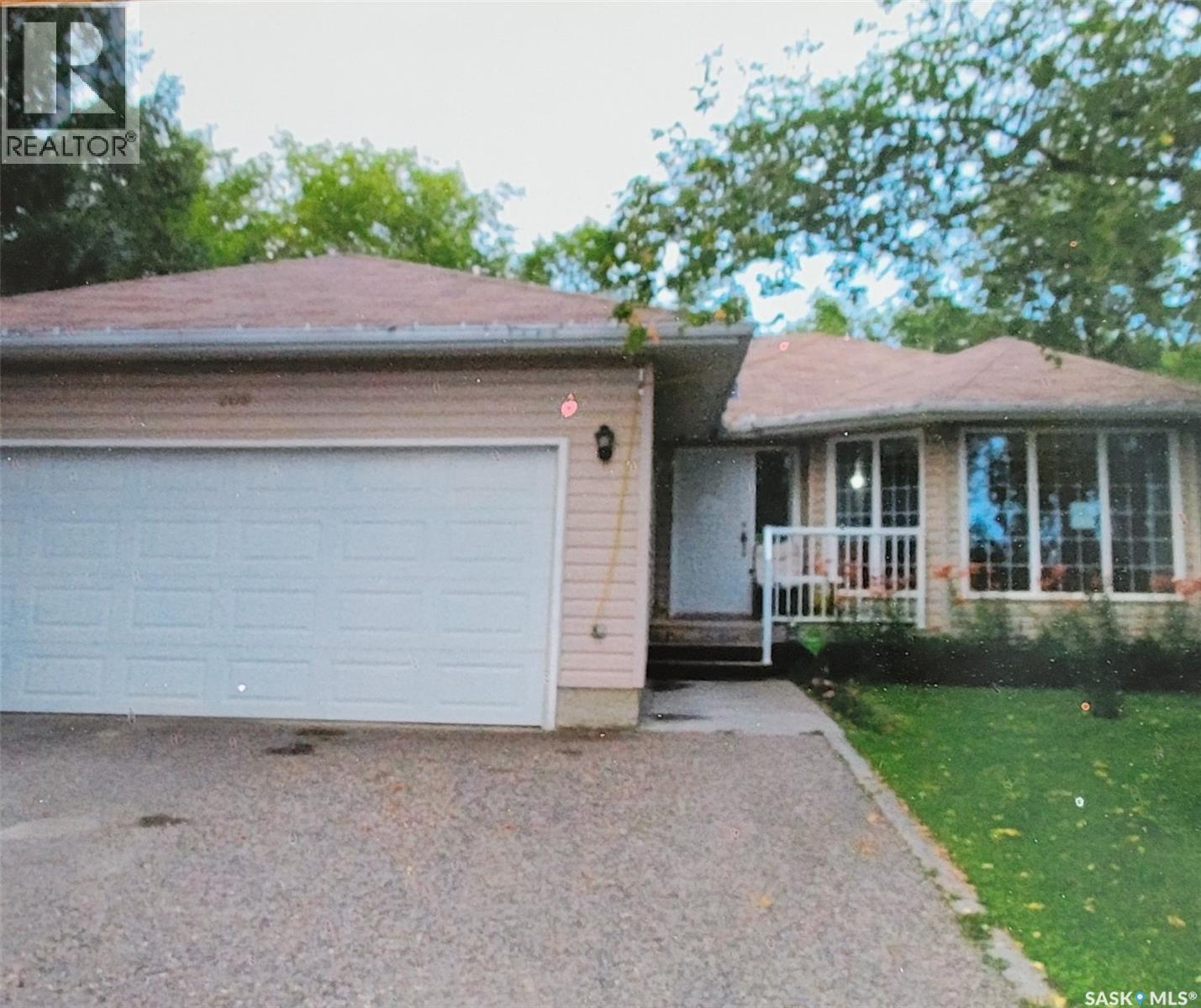 209 1st AVENUE N - Photo 2 of 46, Big River, Saskatchewan