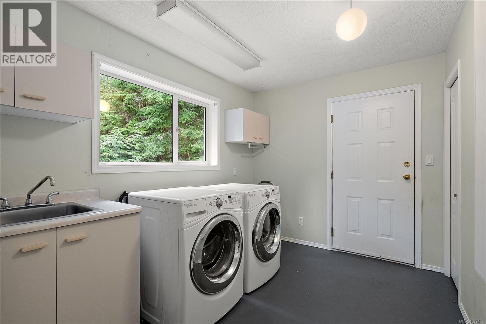 5805 East Sooke Rd, Sooke