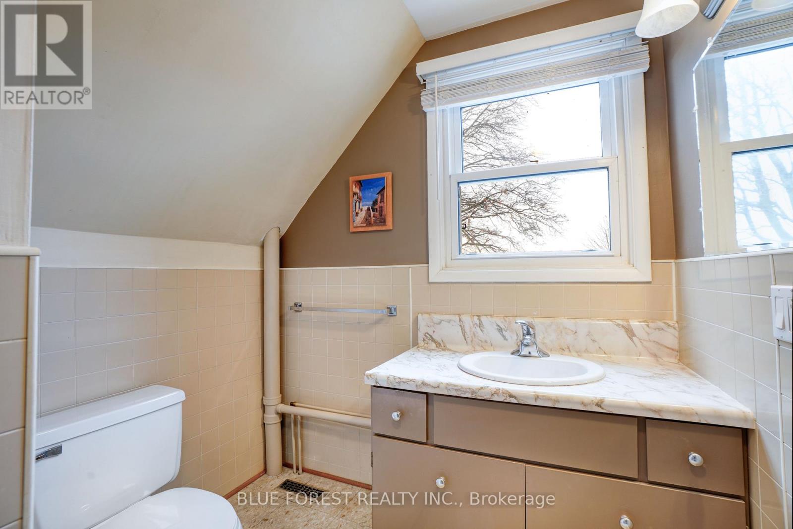 136 FURNIVAL ROAD Property Photo