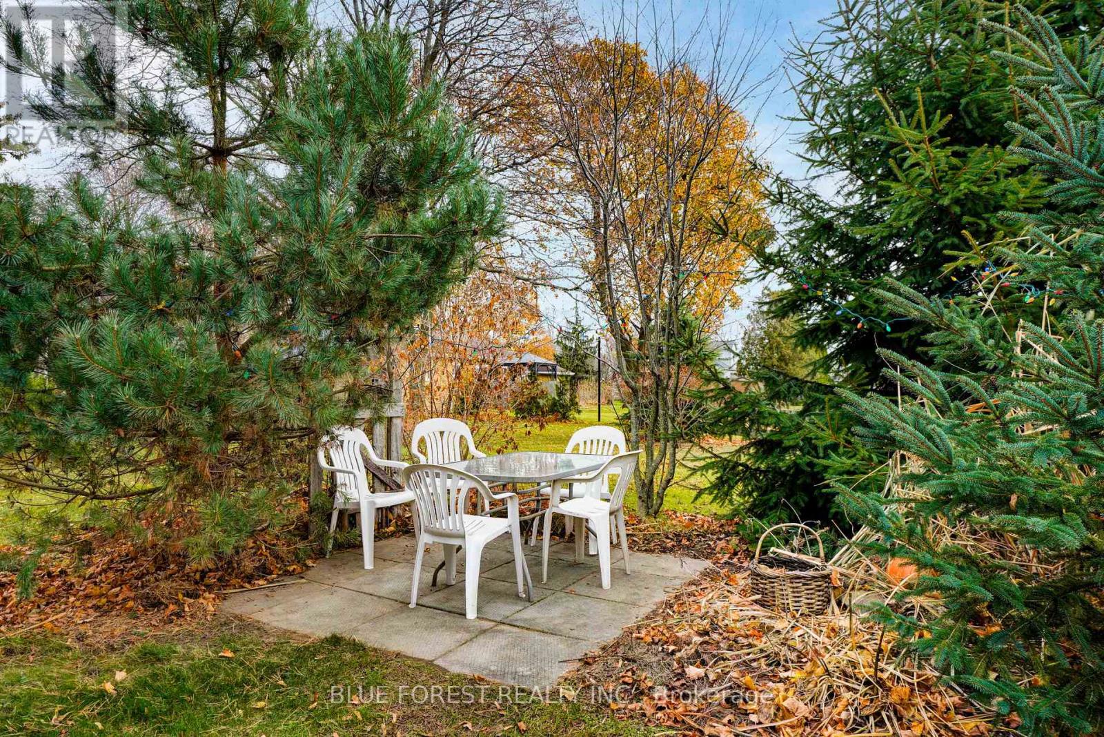 136 FURNIVAL ROAD Property Photo