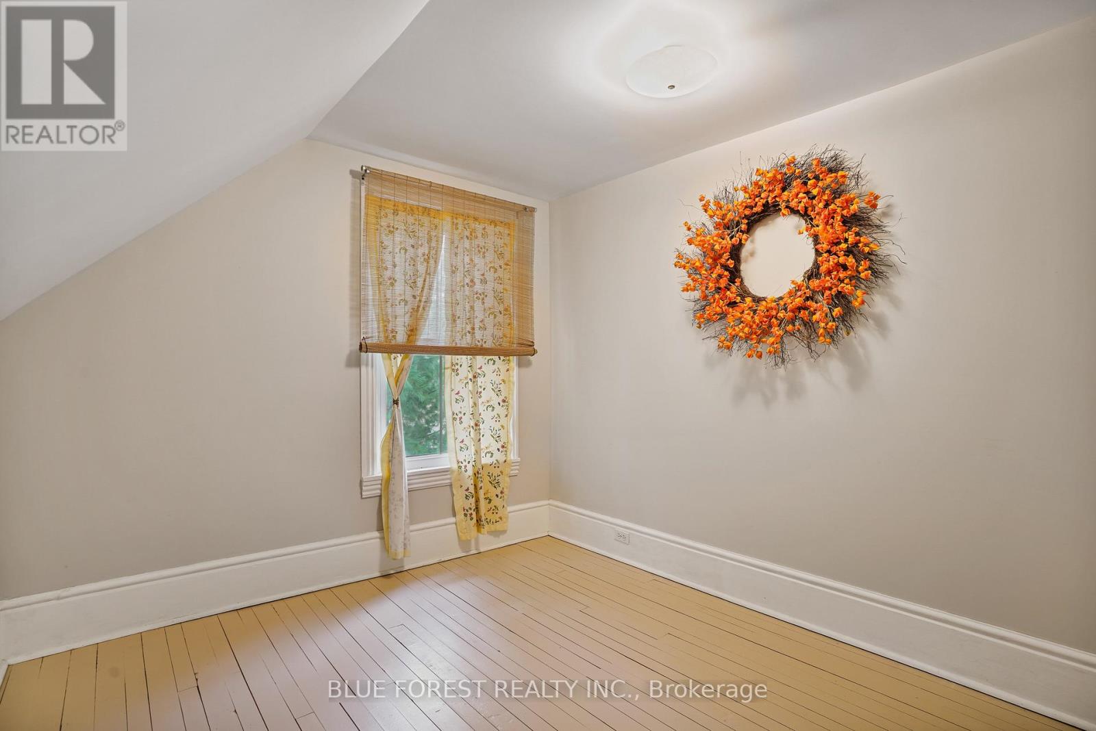 136 FURNIVAL ROAD Property Photo