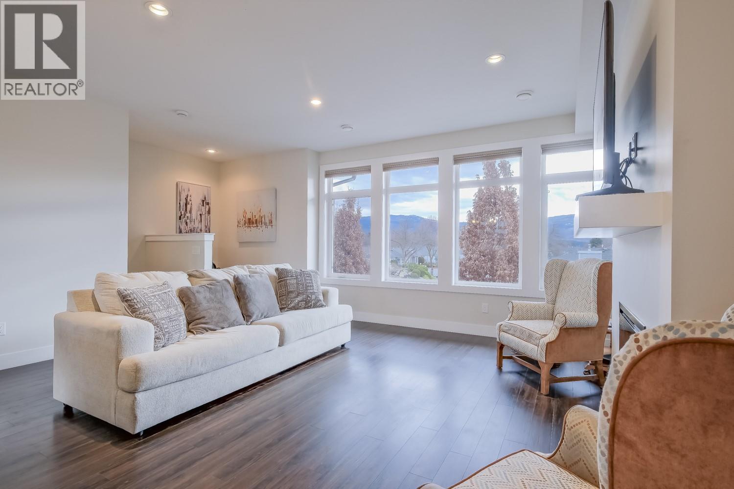 1102 Cameron Avenue Unit# 302, Kelowna