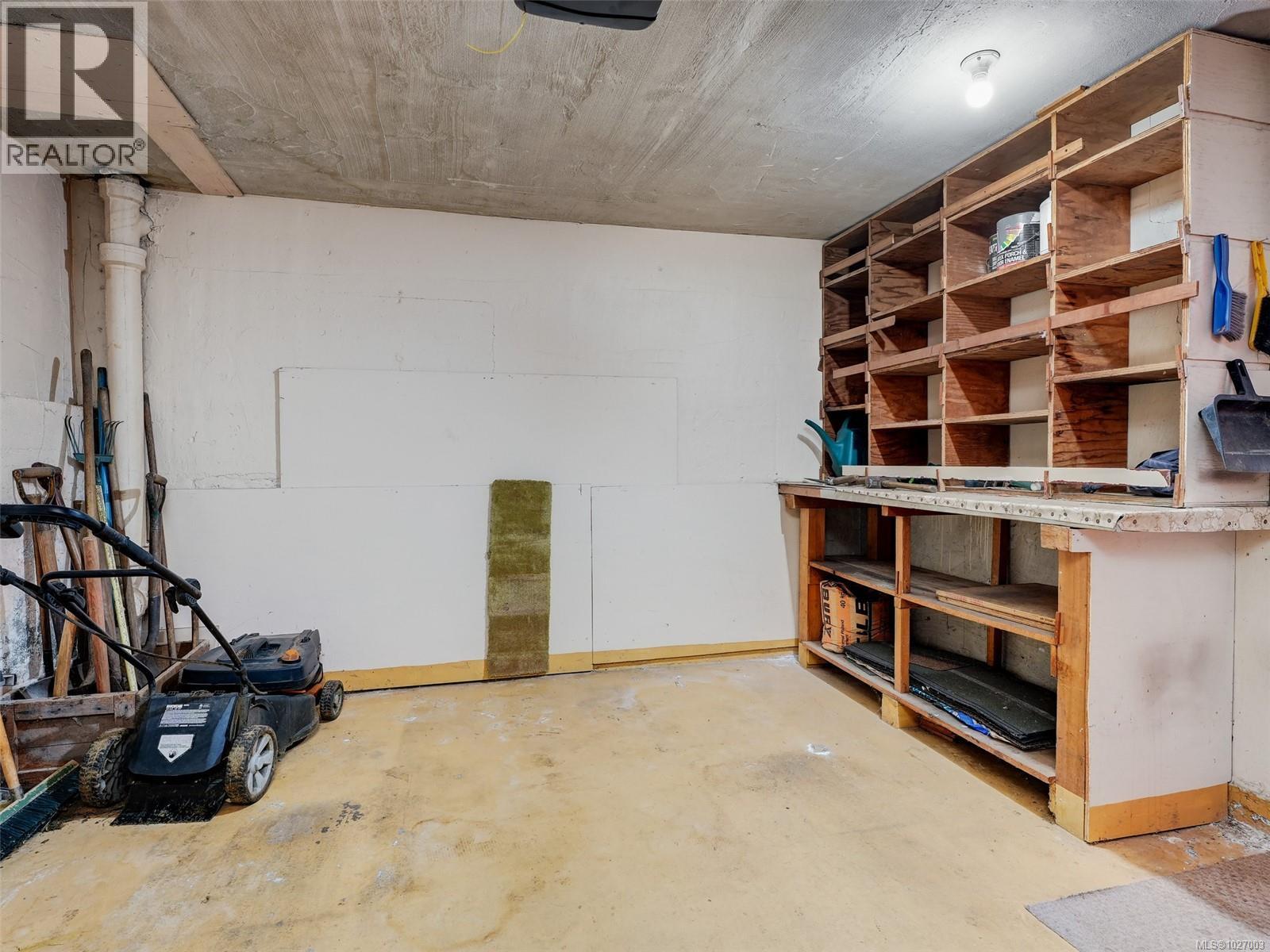  190 Homer Road, Saanich