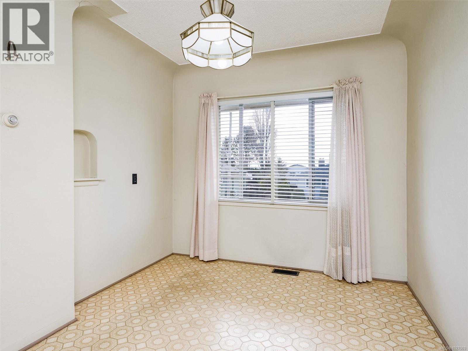  190 Homer Road, Saanich