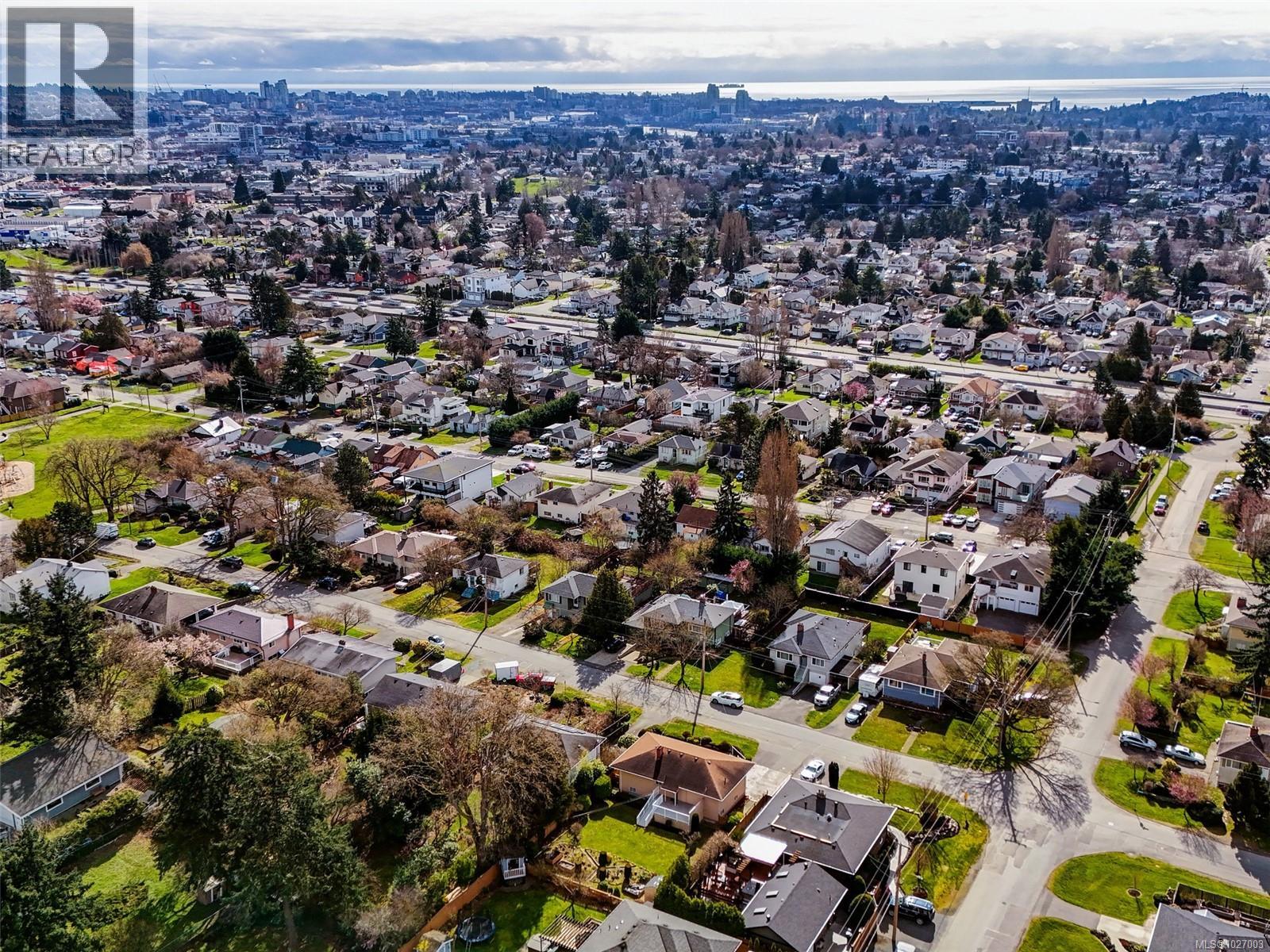  190 Homer Road, Saanich