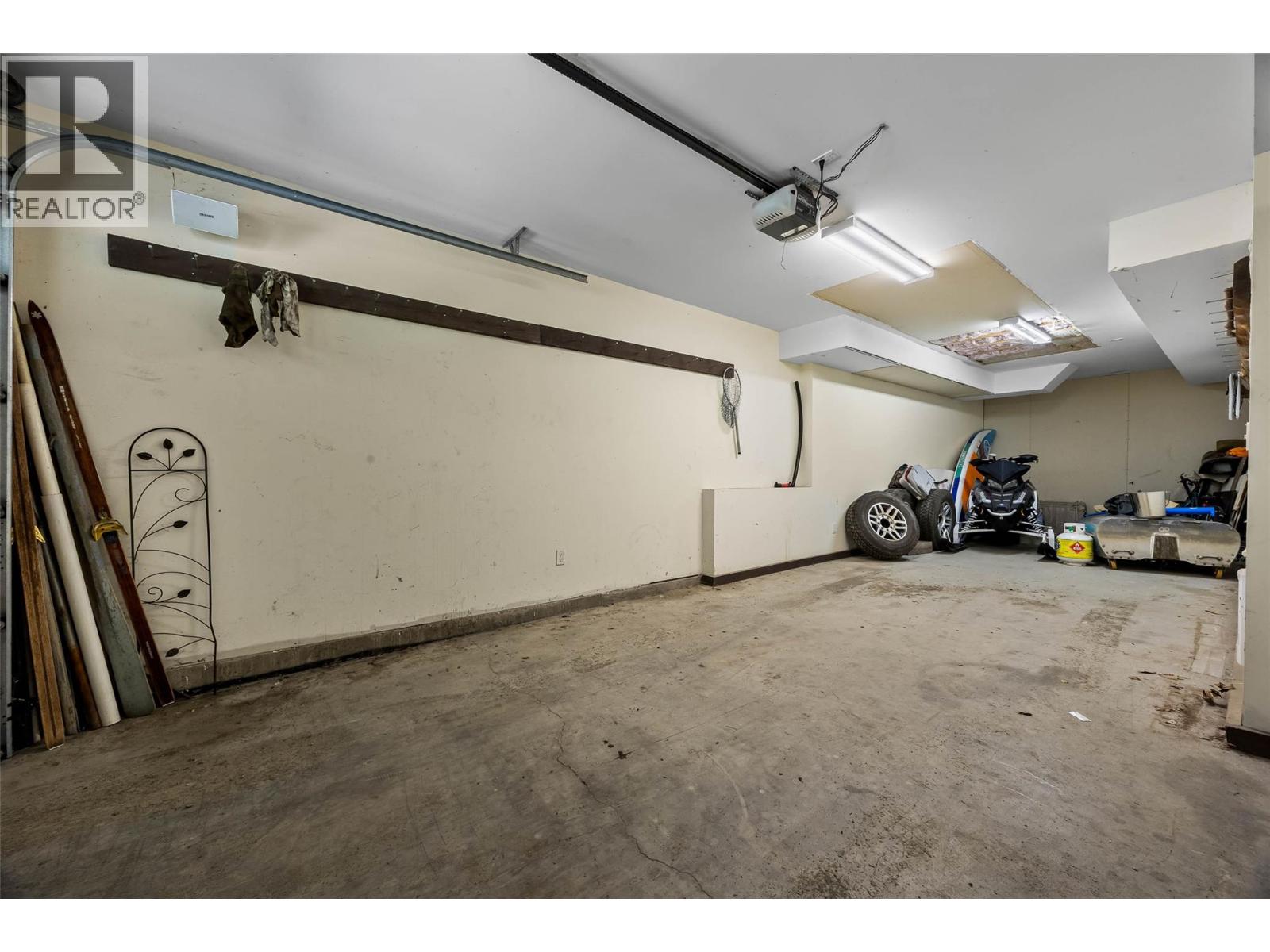 1848 Paul Lake Road, Kamloops