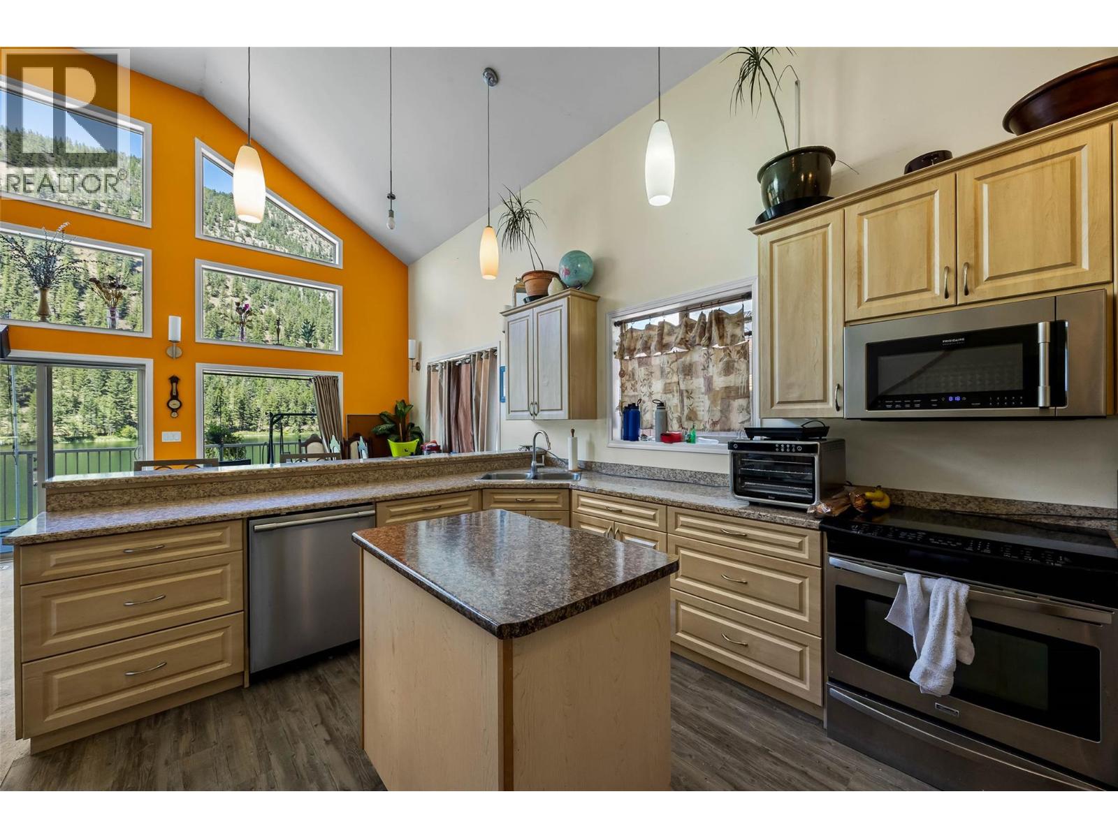 1848 Paul Lake Road, Kamloops