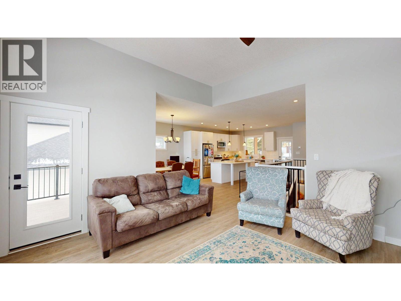 2258 Black Hawk Drive, Sparwood