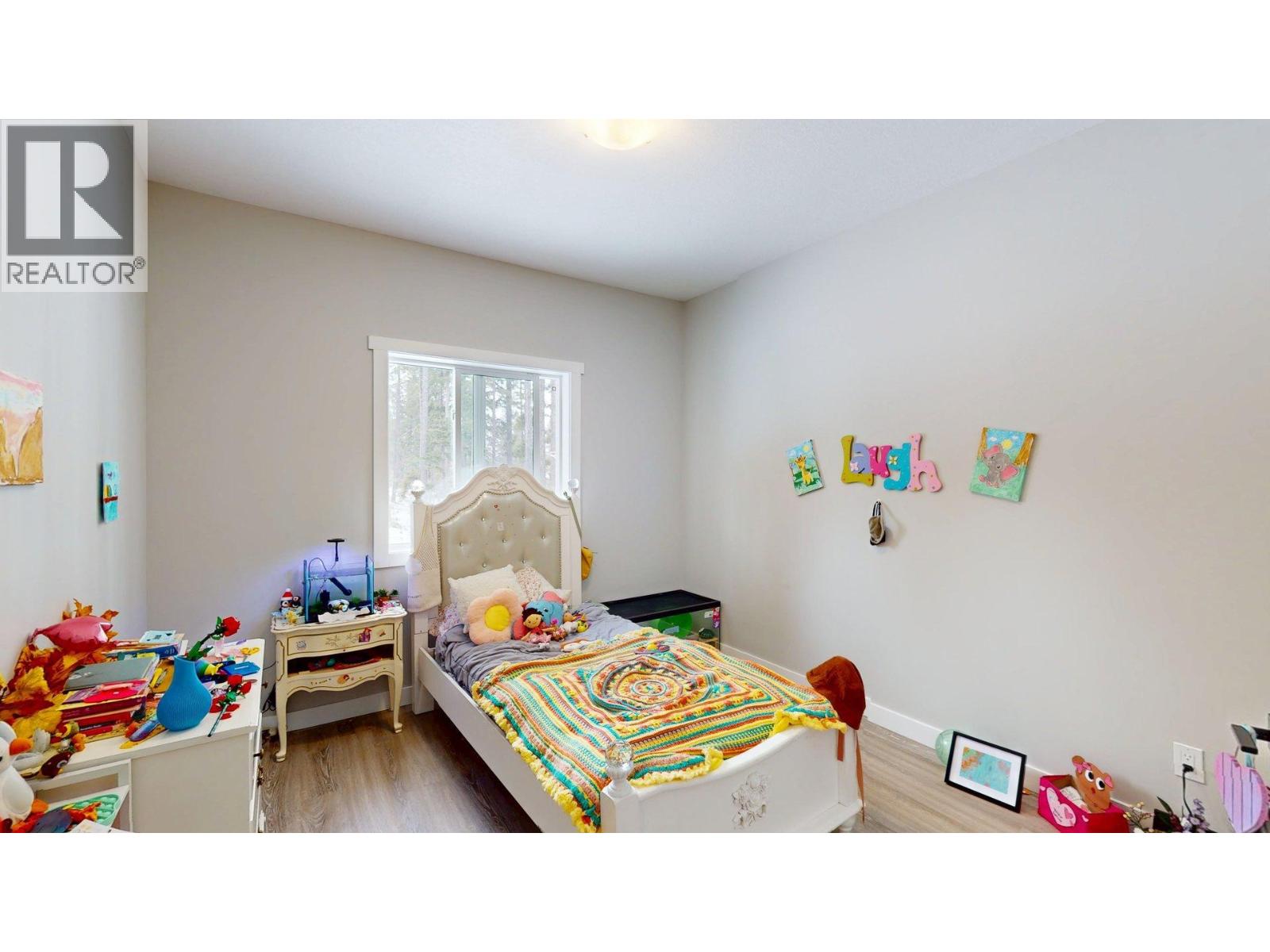 2258 Black Hawk Drive, Sparwood