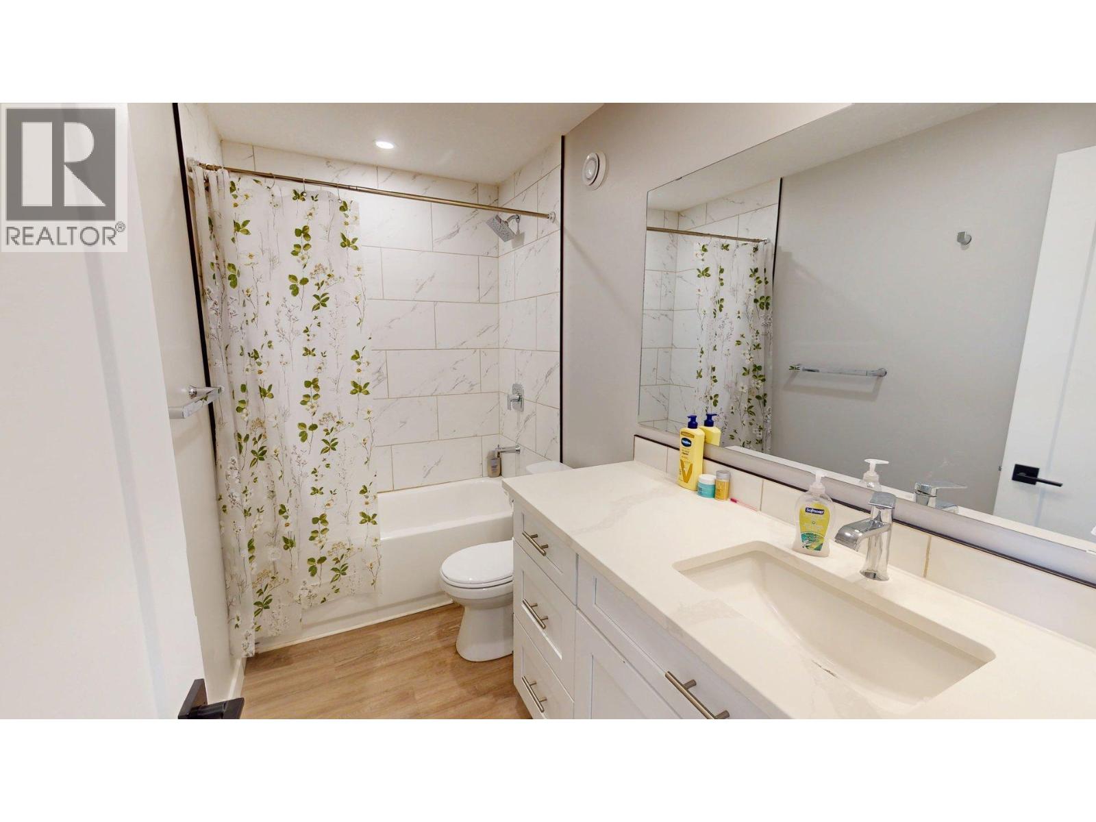 2258 Black Hawk Drive, Sparwood