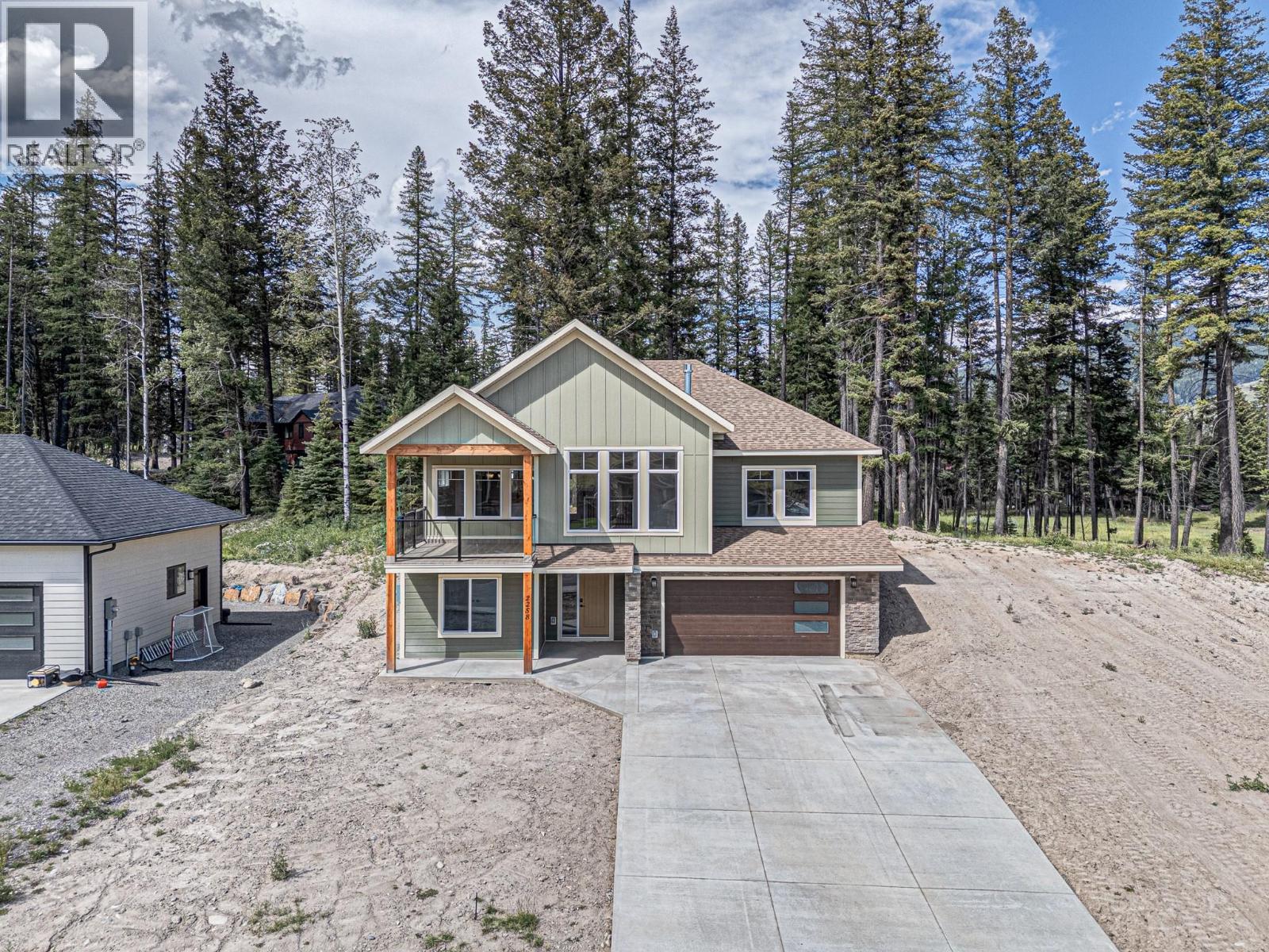2258 Black Hawk Drive, Sparwood