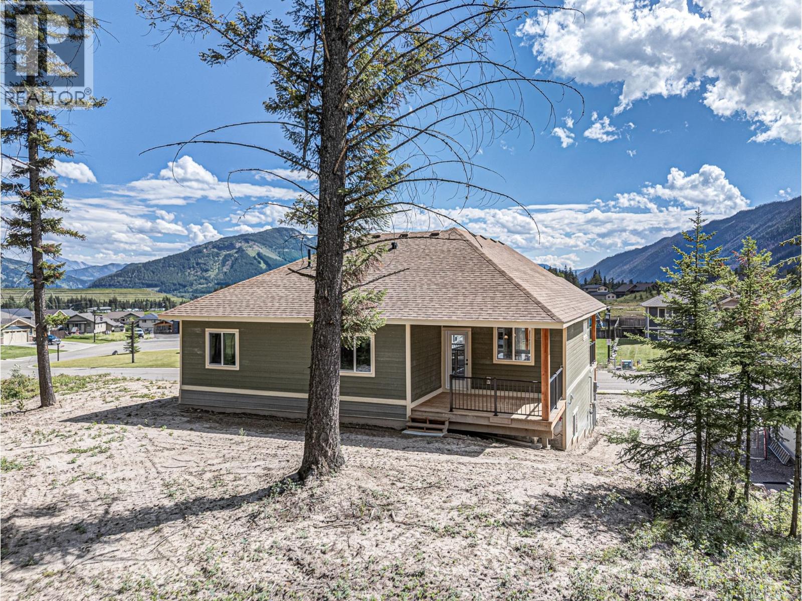 2258 Black Hawk Drive, Sparwood