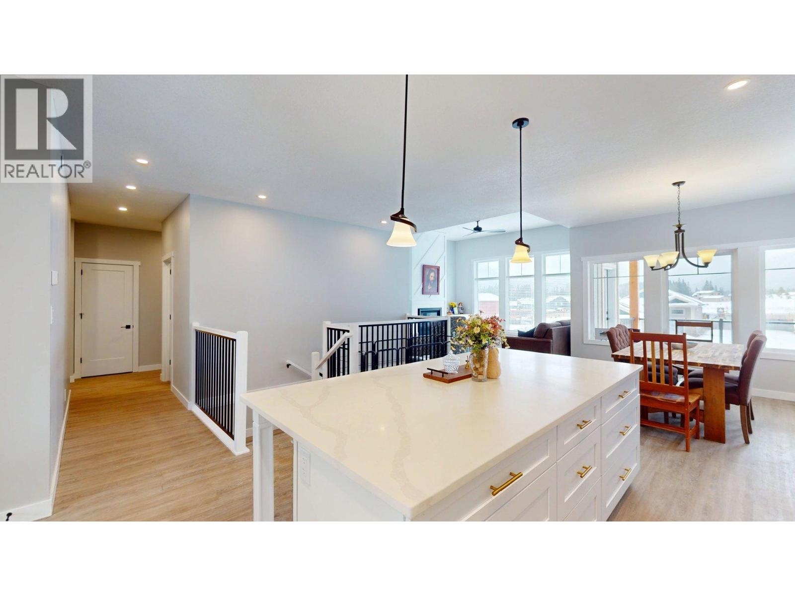 2258 Black Hawk Drive, Sparwood