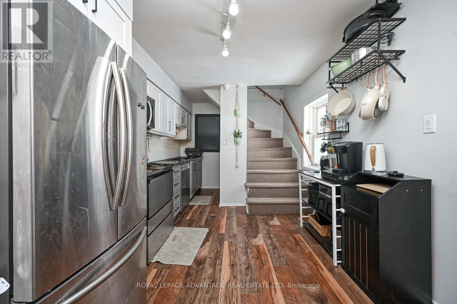 150-152 GORE STREET E - 10
