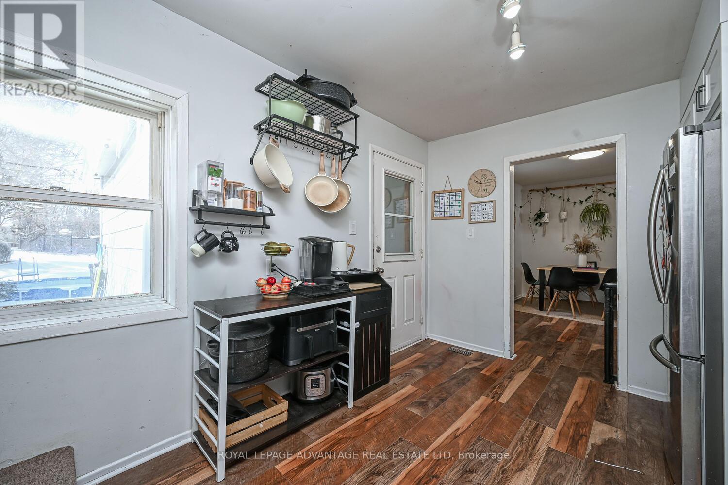 150-152 GORE STREET E - 12