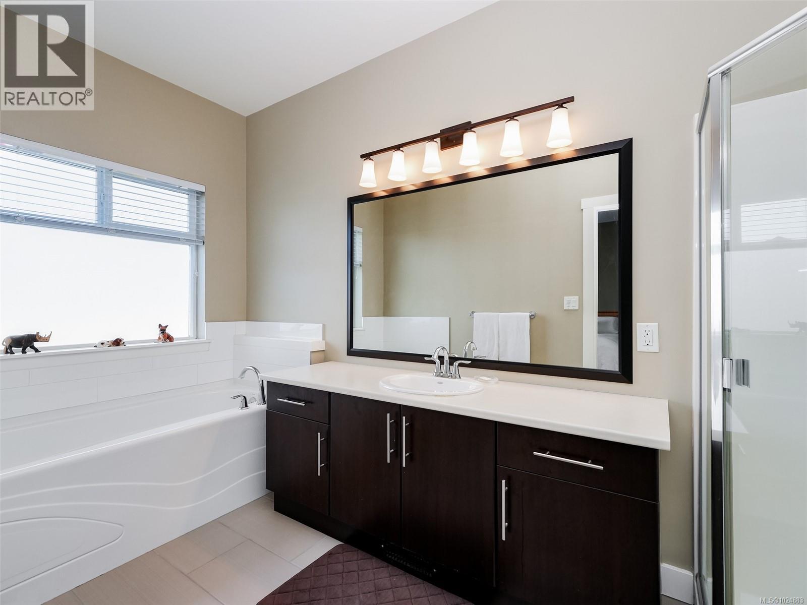  1236 Freshwater Crescent, Langford